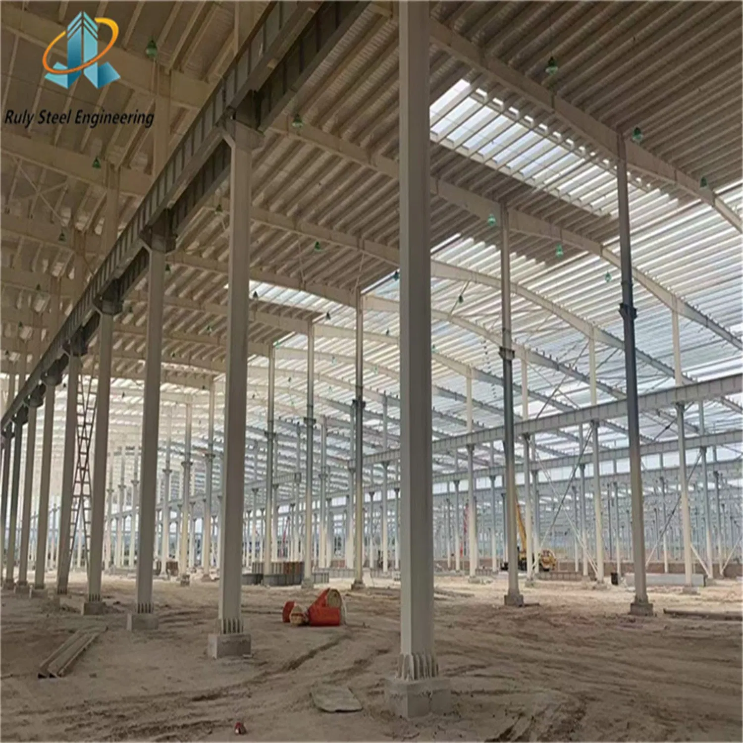 Large Span Prefabricated Steel Structure Construction Building Industry Prefab Warehouse with Middle Columns