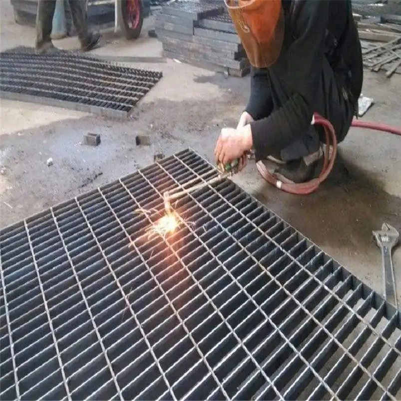 Factory Outlet Building Material Industrial Platform Walkway Galvanized Steel Grating