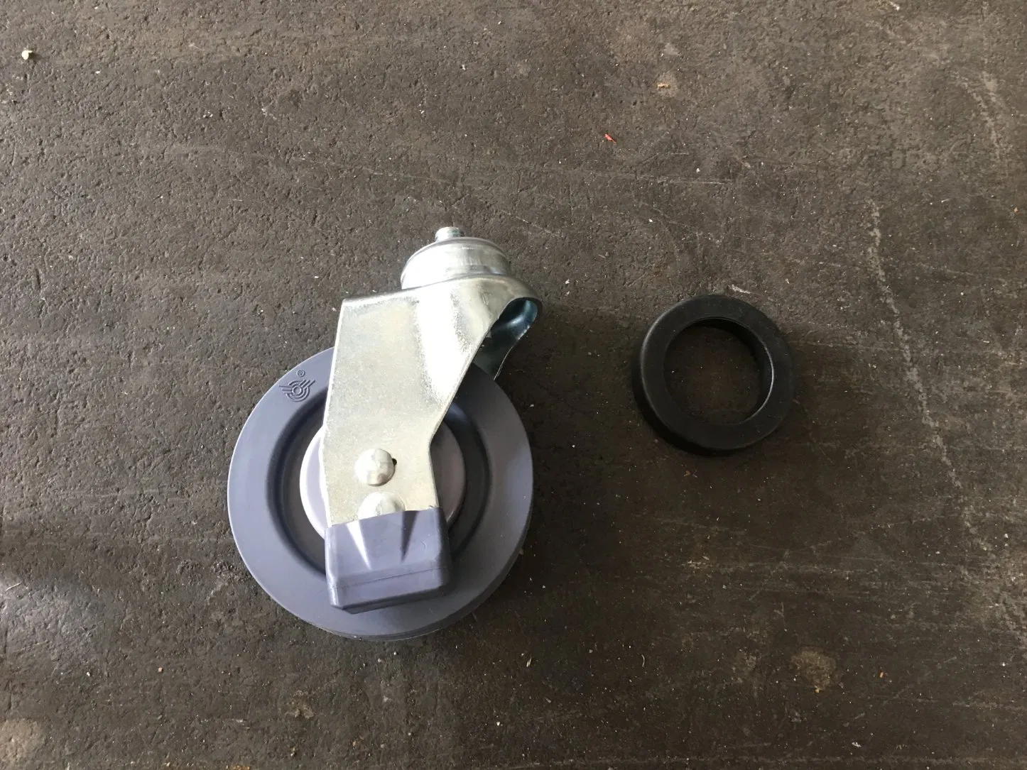 Factory Cheaper Cost 4&5 Inch Thread Stem Single Dish Elevator Shopping Cart Caster Wheel