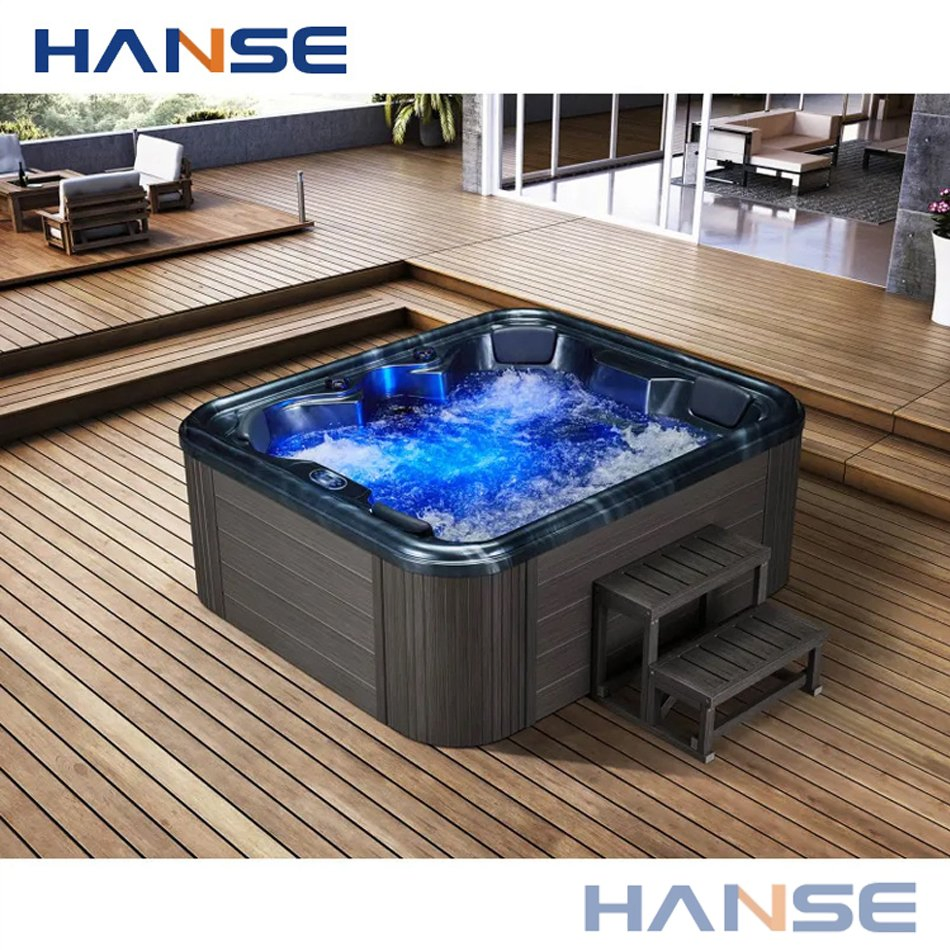 Акриловая гидромассажная ванна Balboa для улицы