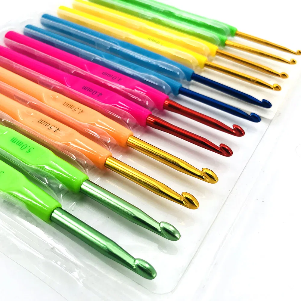 New Crochet Hook Needle Singlle Knitting Needles Multi-Color Smooth Plastic Grip Handle with Case Sample Available
