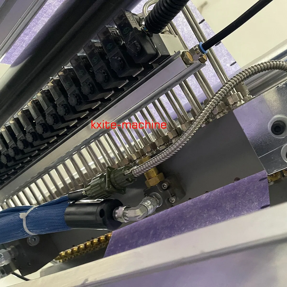 Термоклеевой пистолет Kxite, 90г, 200°C