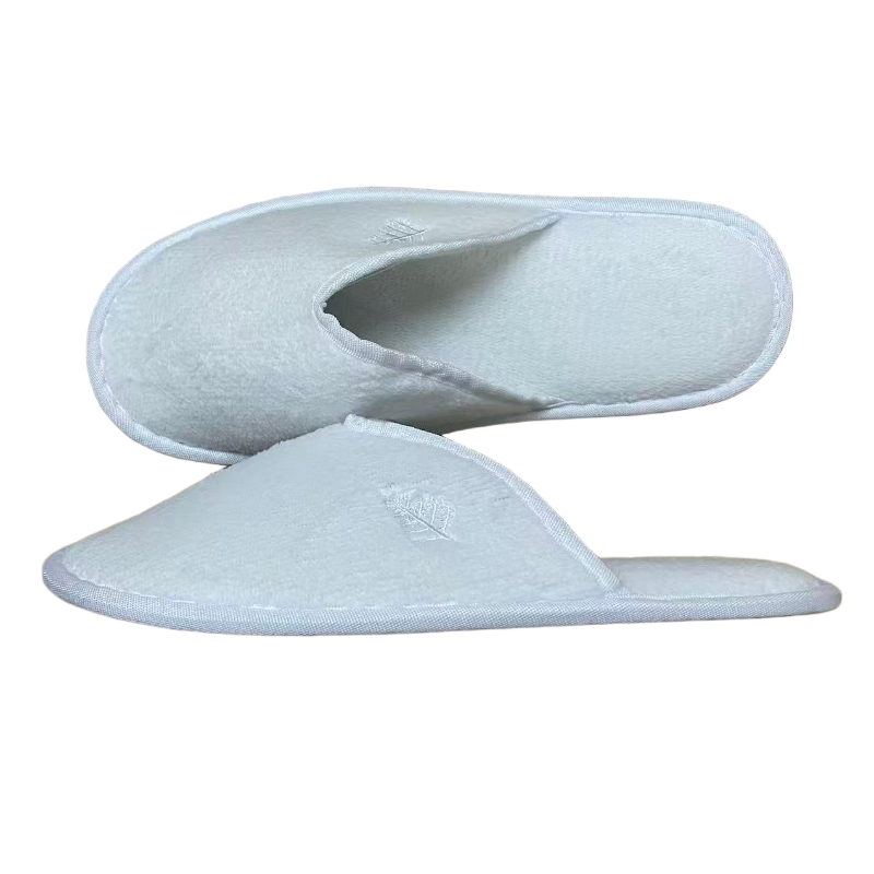 Wholesale Soft Coral Fleece Hotel Slippers with Non-Slip EVA Sole, Custom Embroidery, Durable Footwear for SPA and Resort