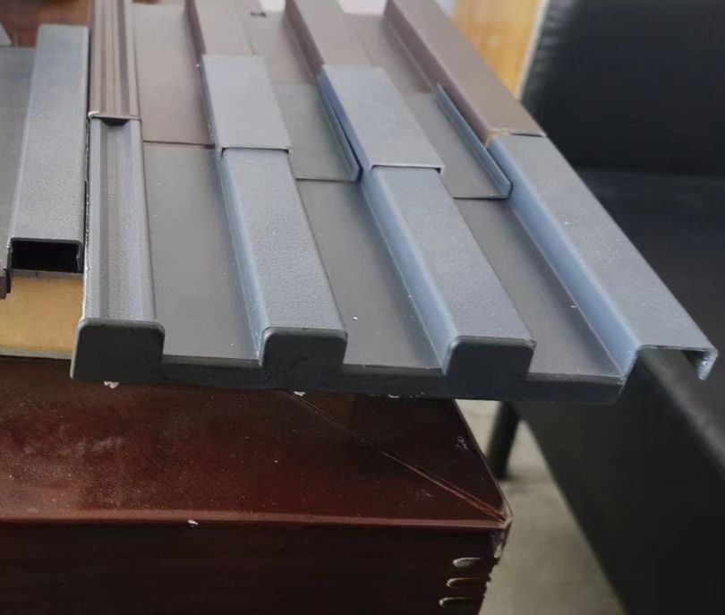 Easy Installation Aluminum Roofing PU Sandwich Panel Heat Insulation Soundproof Cold Protection Waterproof Aluminum Roof Tile