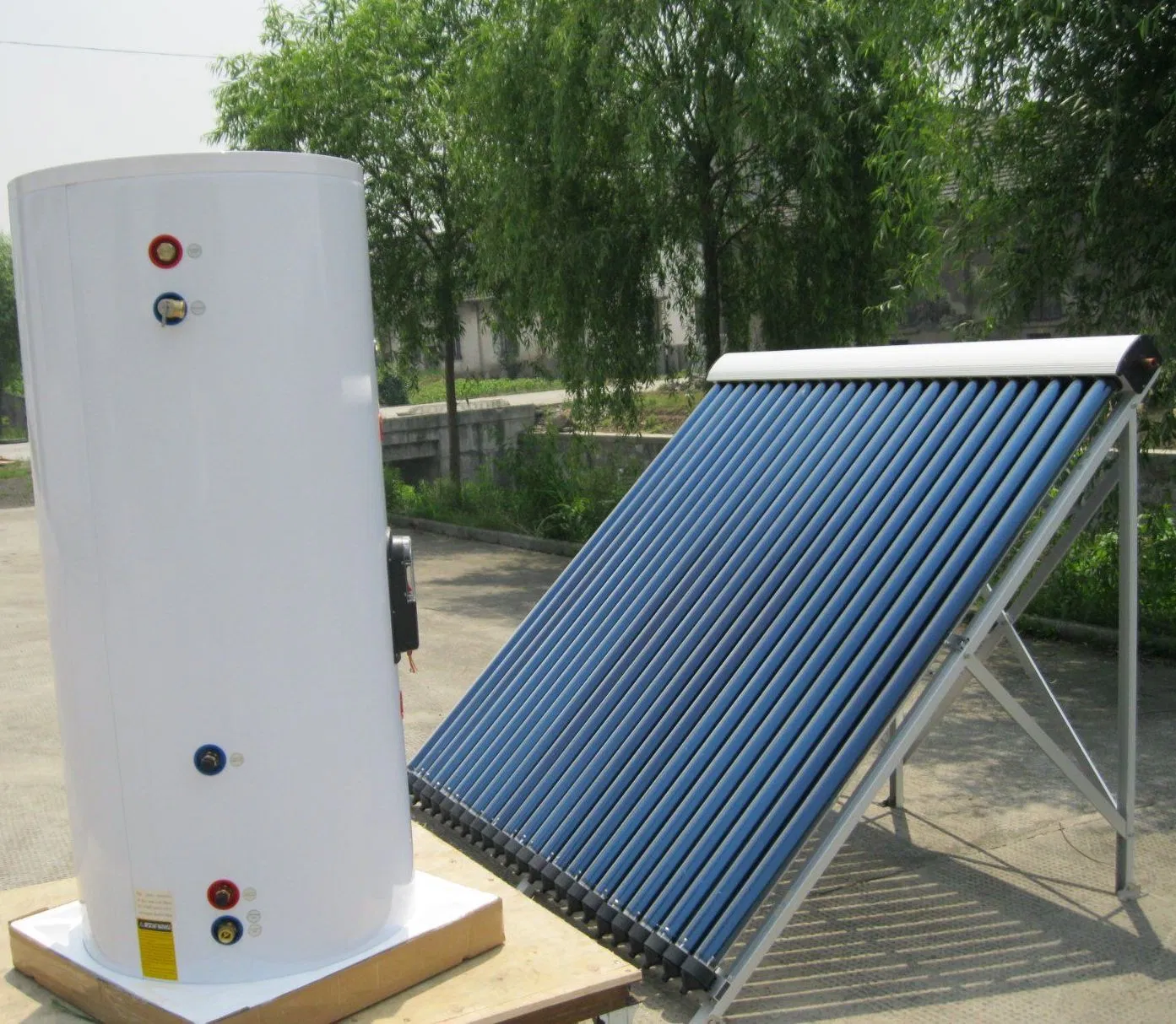 Close Loop Galvanized Steel Split Pressurzied Heat Pipe Solar Heating System