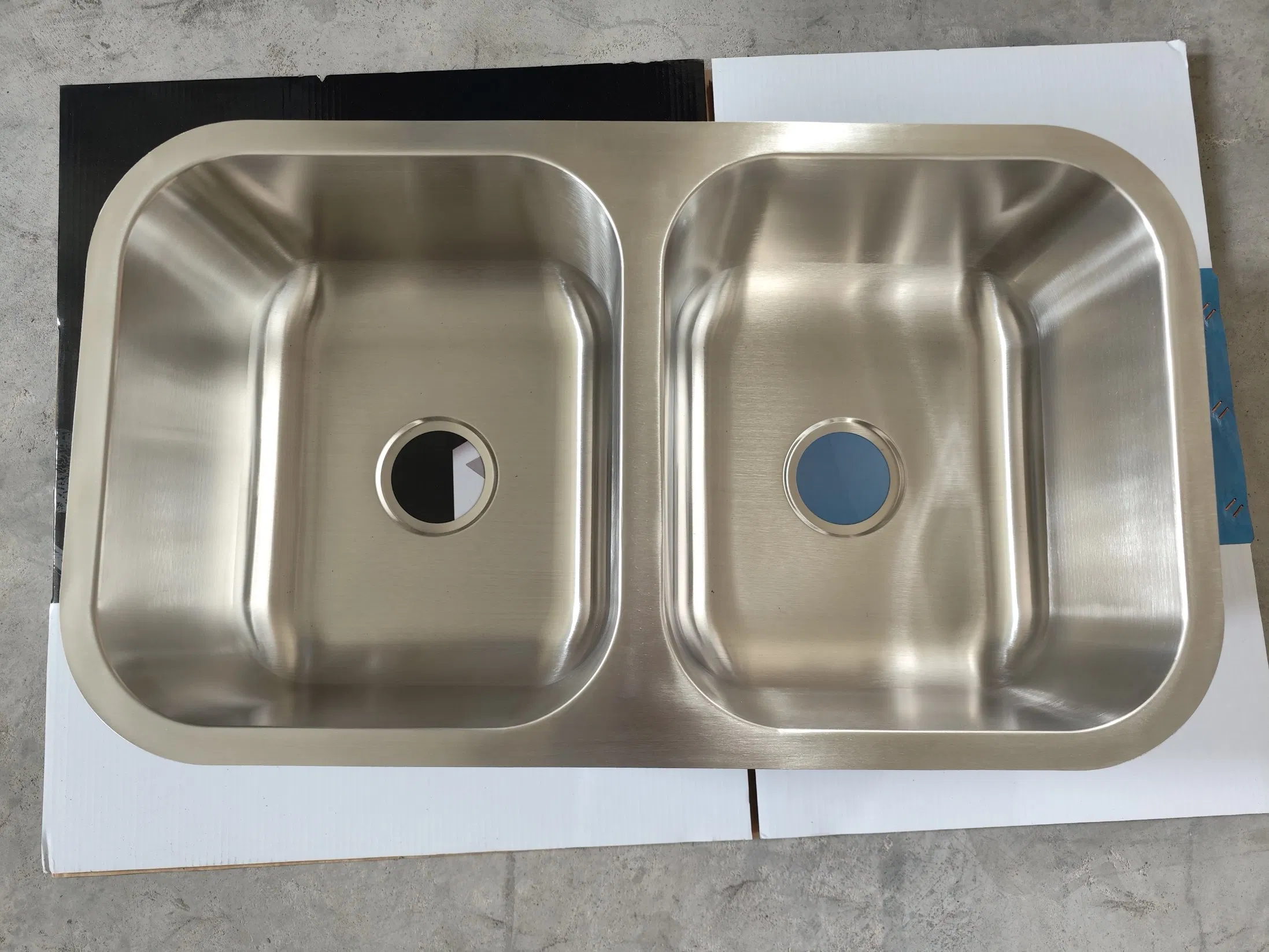 Hot Sale Stainless Steel Kitchen Sinks with Double Bowls, Undermout Kitchen Sinks