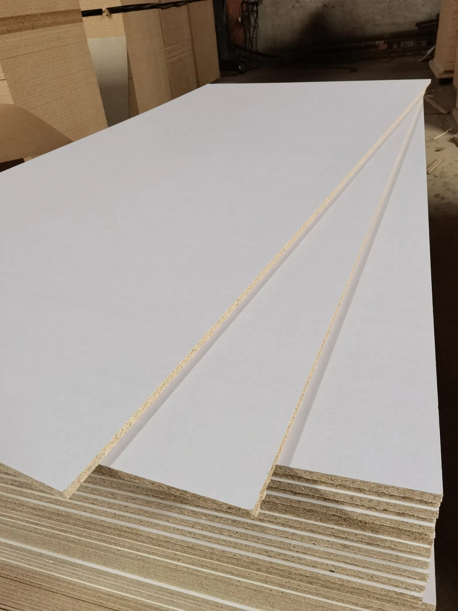 Melamine Furniture Grade Melamine Faced Plywood Synchronized Recon Plywood From Factory