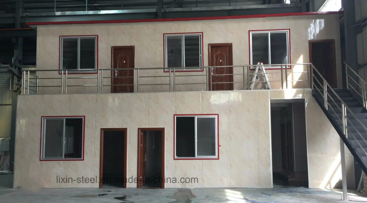 Good Looking Prefab Steel Frame with Sandwich Roof and Wall Panel