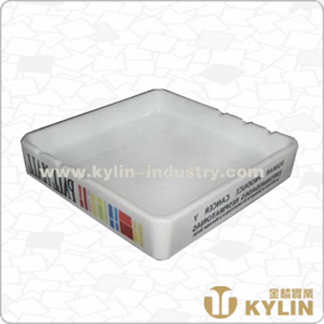 China High Quality Heart Shaped Custom Ceramic Ashtray