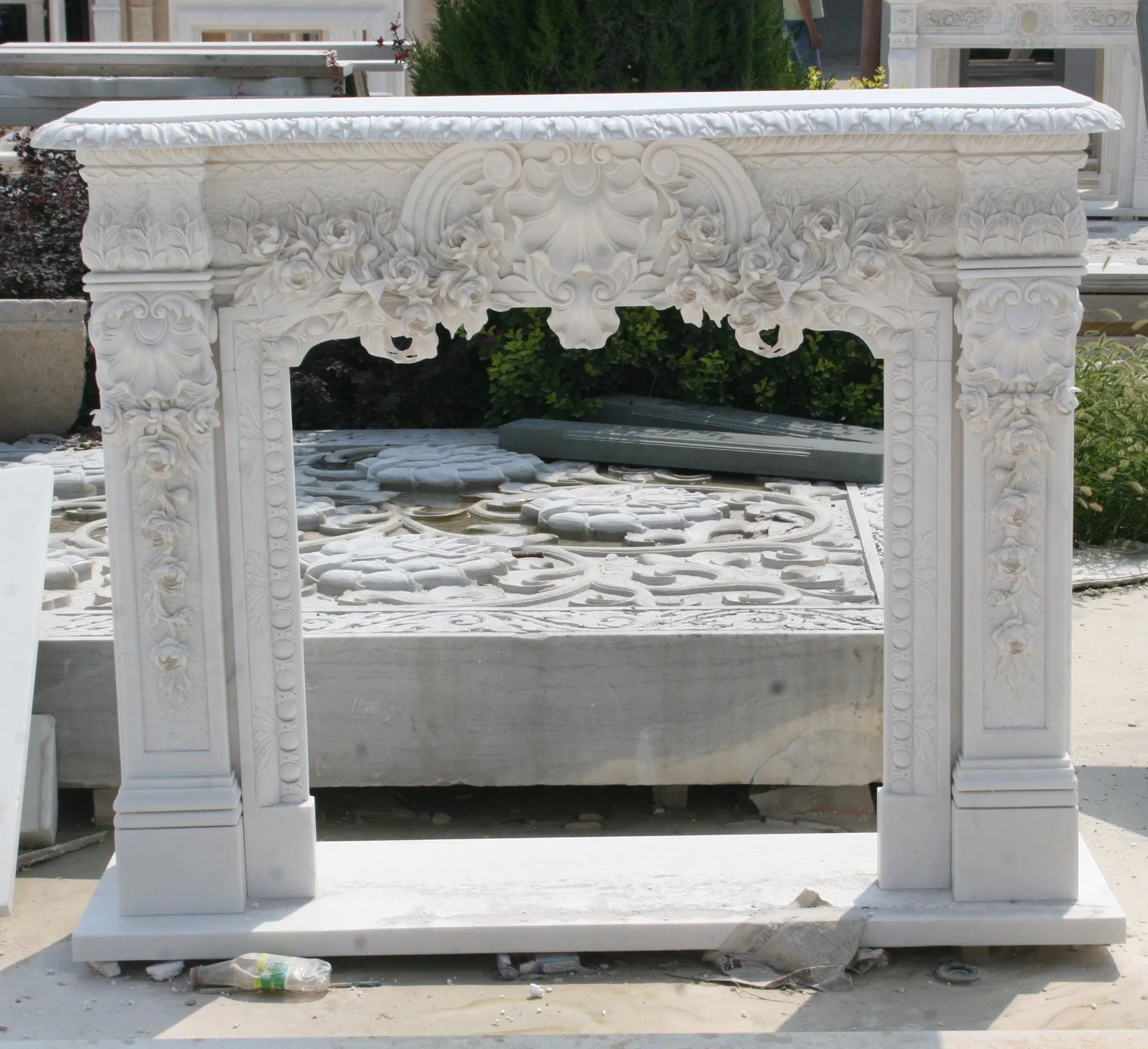 Beautiful European Cultured Marble Fireplace Hand Carving Lady Statue (SY-MF289)
