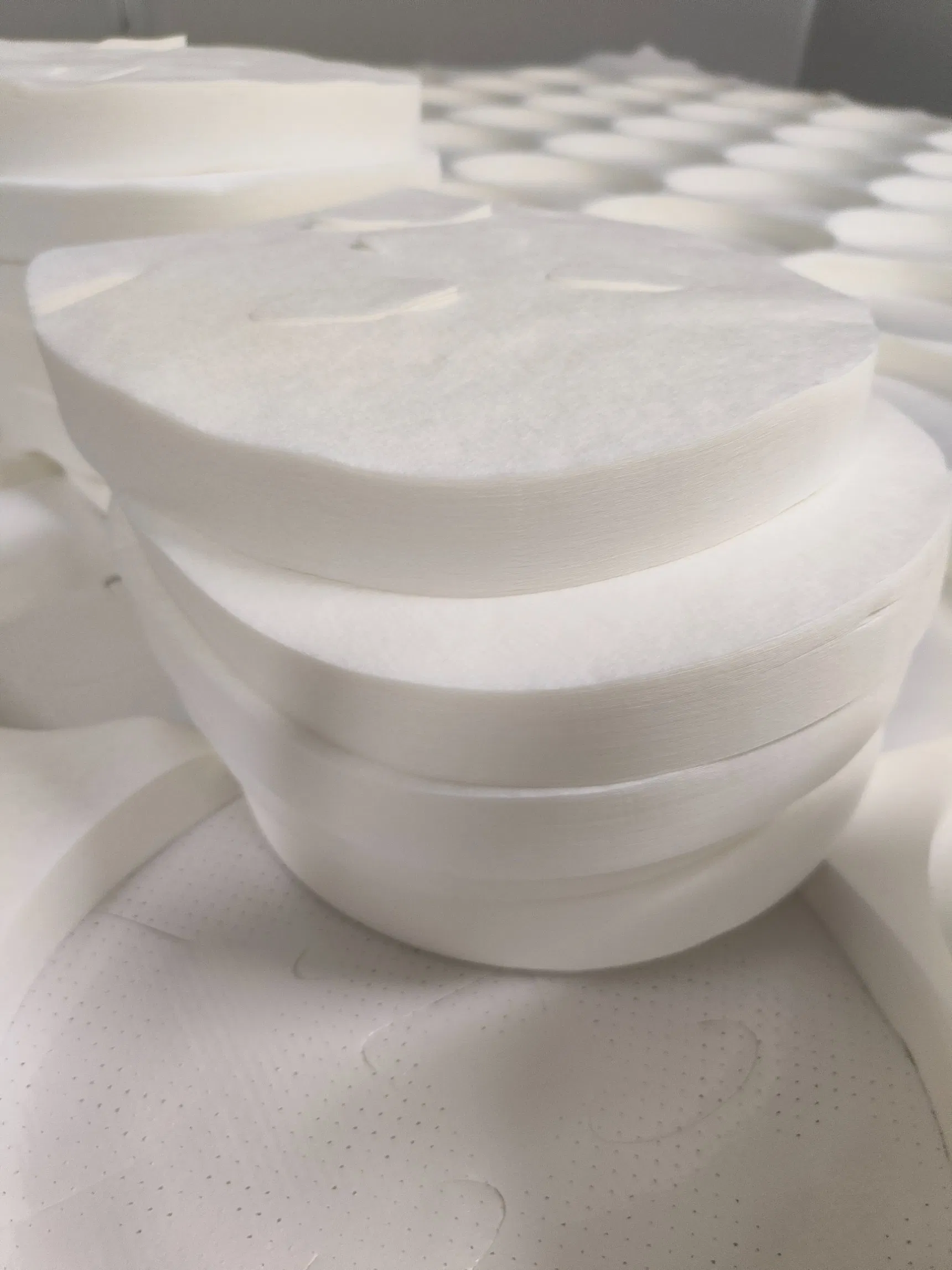 OEM Cosmetic Nonwoven Fabric Facial Mask Material Cotton Lyocell Facial Mask Sheet for Skin Care