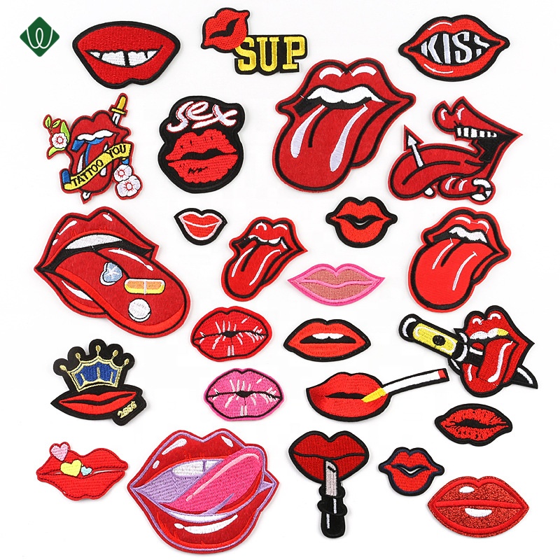 Нашивки вышитые тканевые для одежды