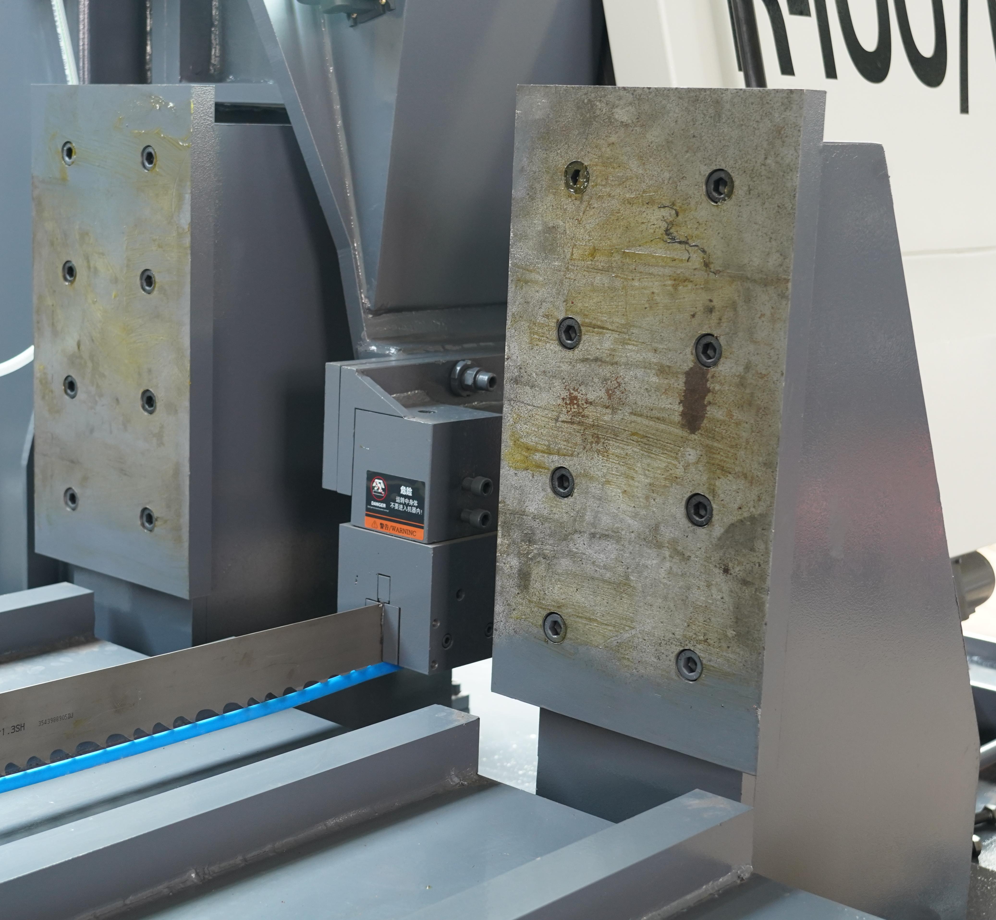 Ленточная пила промышленная 650-800 мм LoginFly