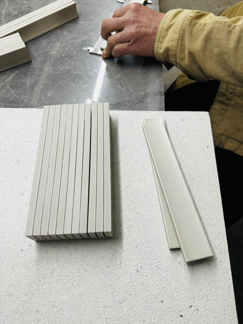 Porcelain Mosaic Flute Tile for Wall Decoration 205X33mm