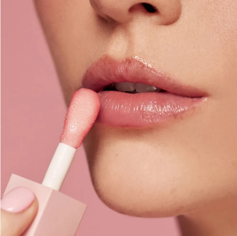 Premium Fruit Infused Lip Oil for Moisture and Shine