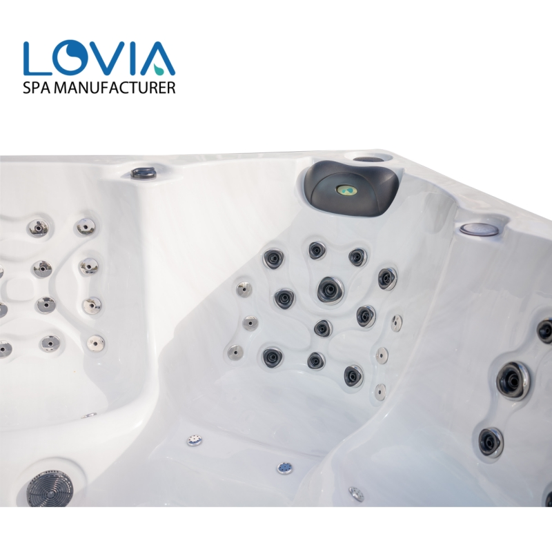 Гидромассажная ванна на 5 человек с подсветкой