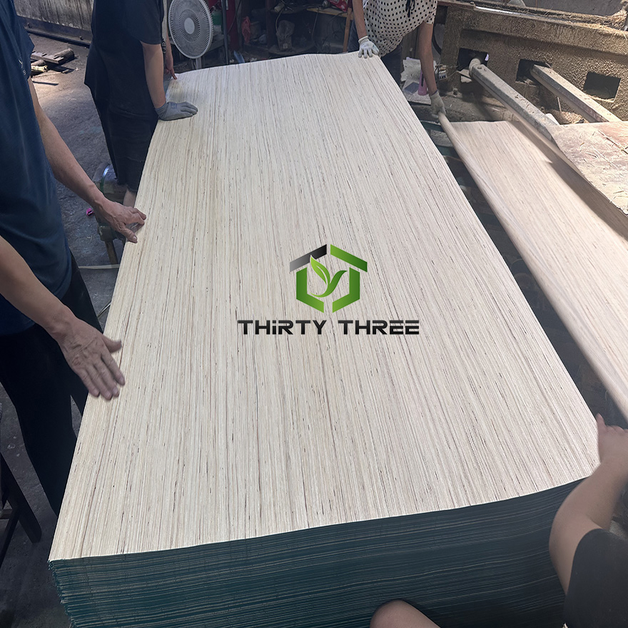 1270mm*2500mm Recon Poplar Wood Veneer Engineered Veneer for Plywood Making