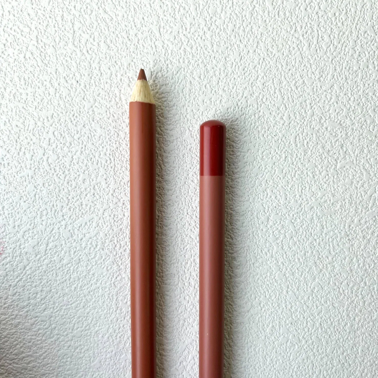 Custom Nude Lip Liner High Quality Creamy Matte Finished Lip Liner Pencil Private Label with Autumn Vibes