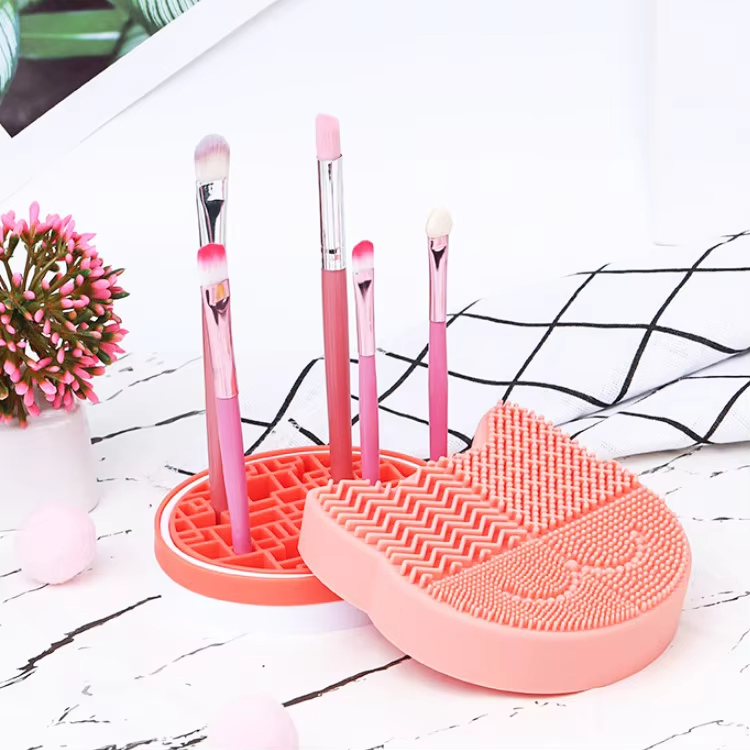 2022 2 in 1 Soft Makeup Brush Cleaner Mat Portable Instant Mini Silicone Make up Brush Cleaner and Dryer