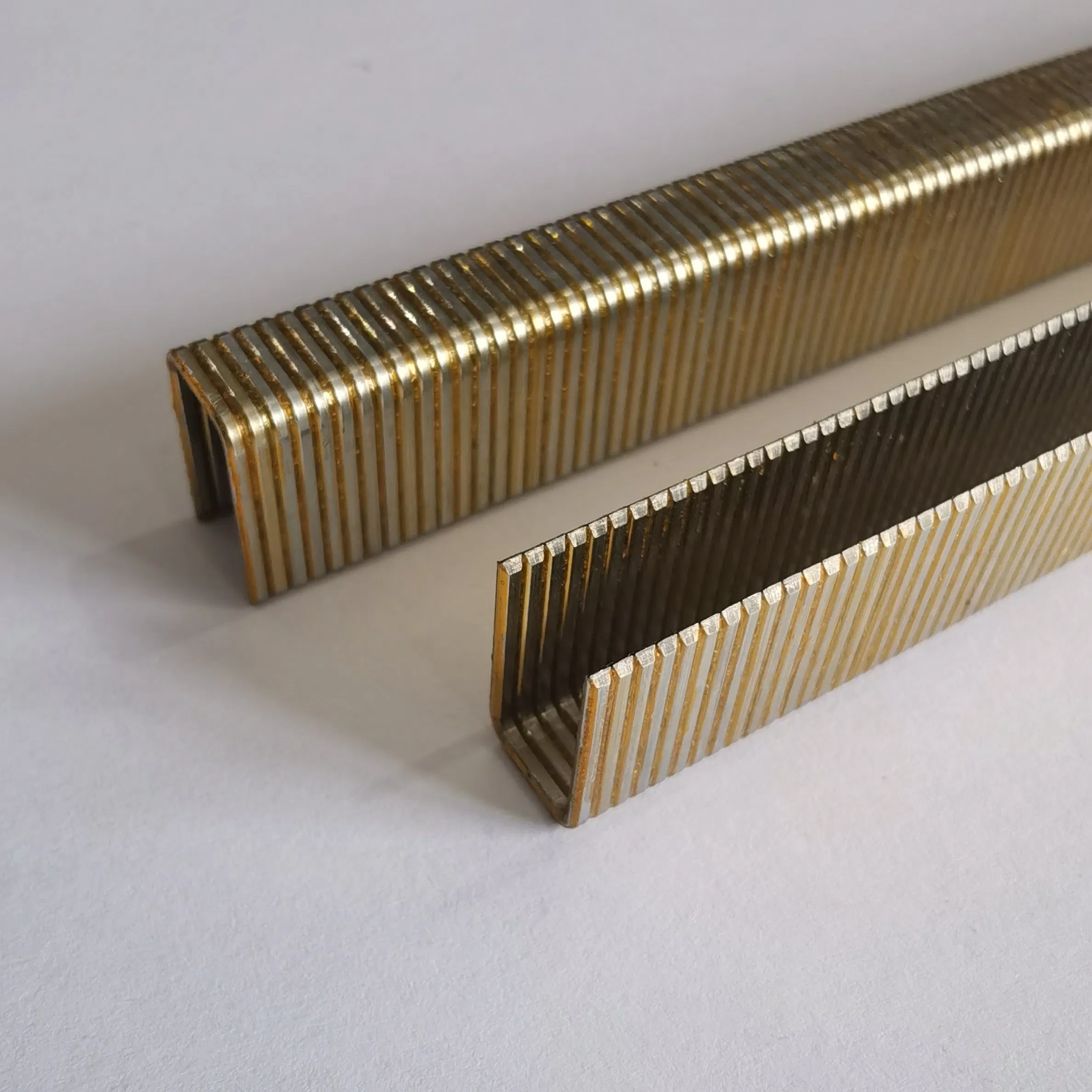 9215 Medium Wire Staples Pins for Decoration