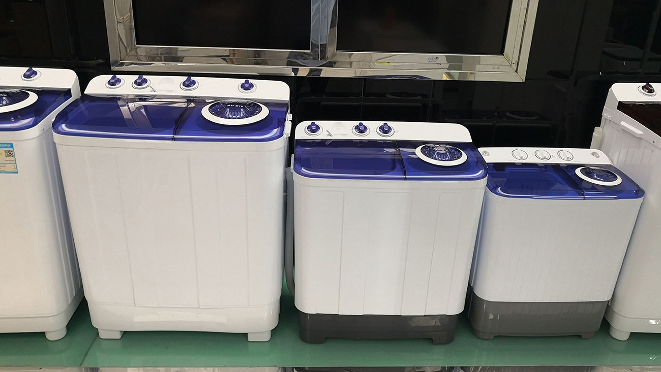 Low Noise 4kg Twin Tub Semi Automatic Washing Machine Small Size