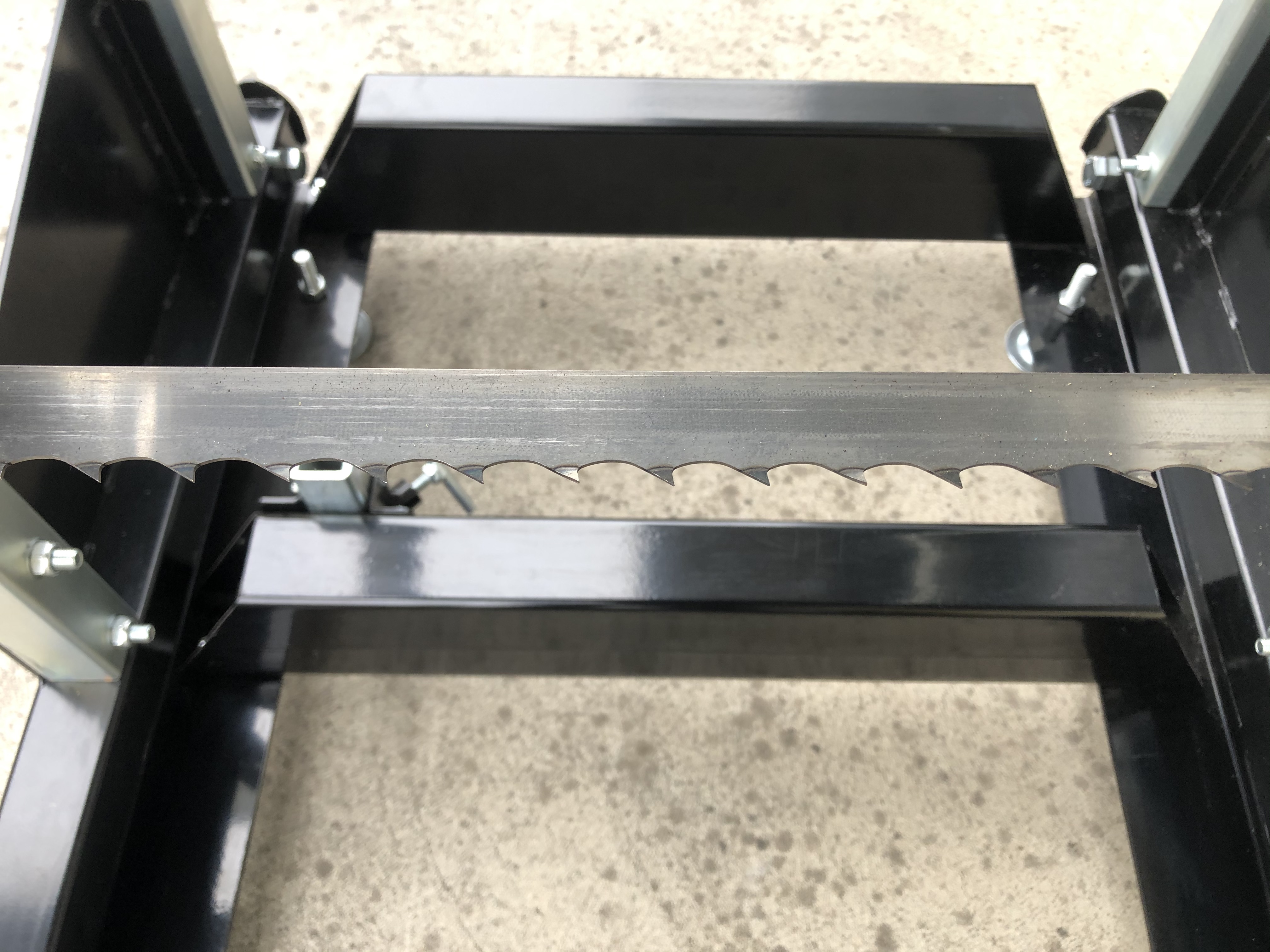 Ленточная пила по дереву портативная 660 мм (26 дюймов)