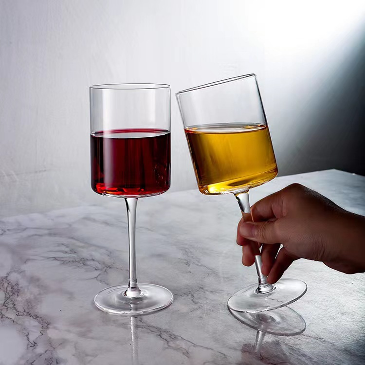 Хрустальные бокалы для вина и шампанского