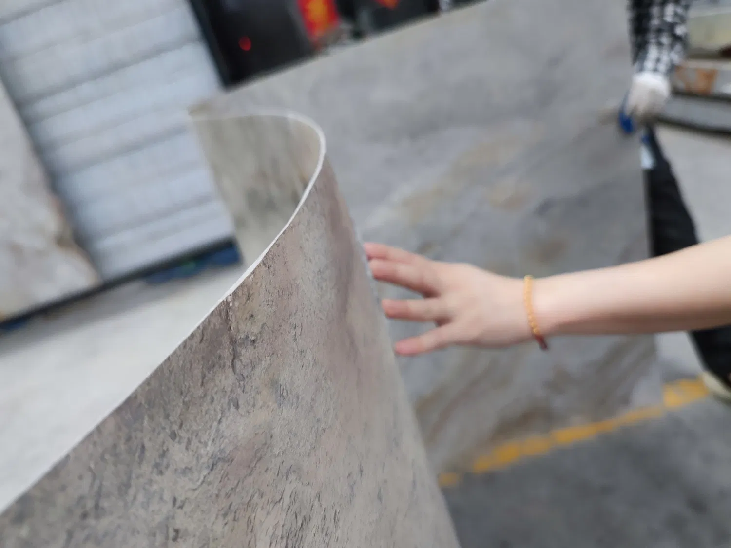 Foshan Factory Natural Cladding Stone Non-Slip Tile Wall Slate Stone Bathroom Roof Slate