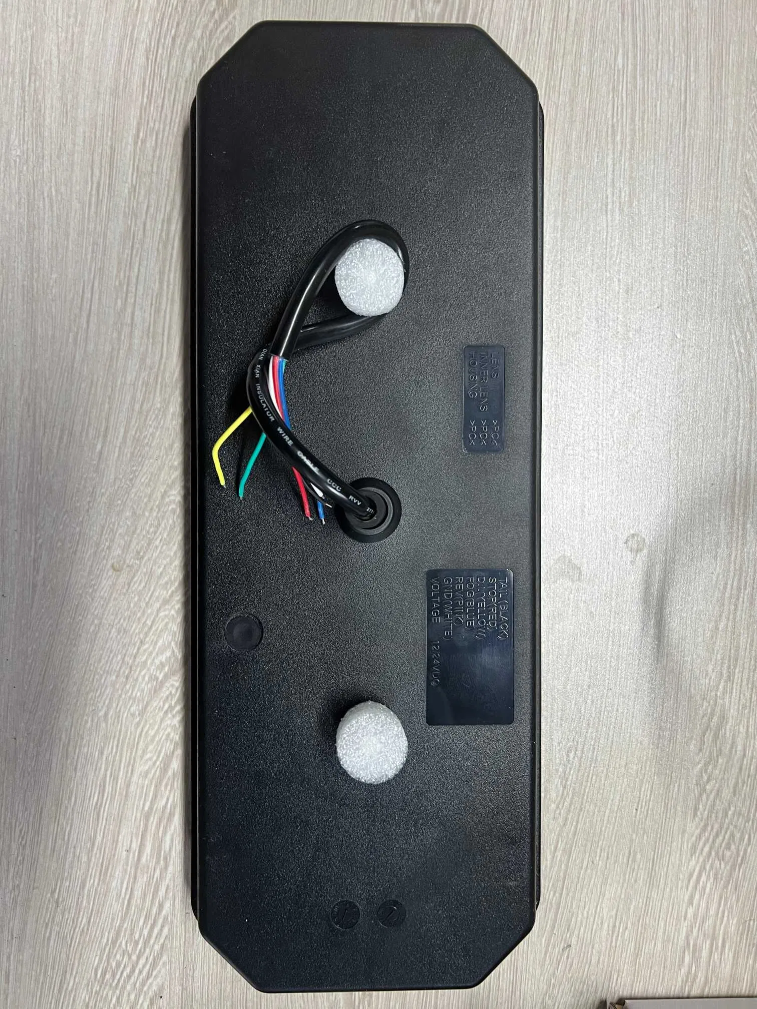 Светодиодные габаритные фонари для грузовиков 35см