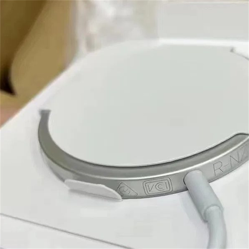 Беспроводная зарядка MagSafe 15W с логотипом, USB-C