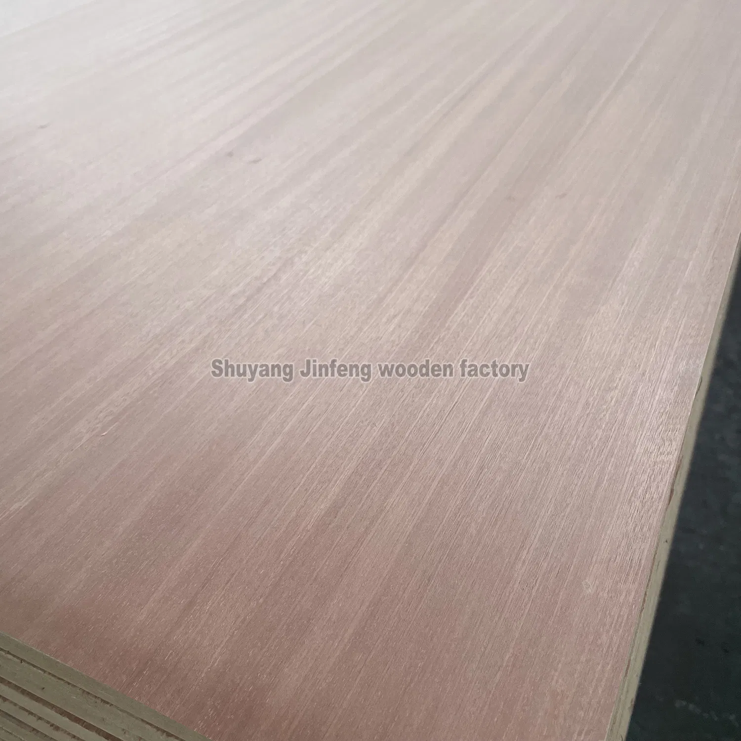 Red Oak/Walnut Nature Veneer MDF