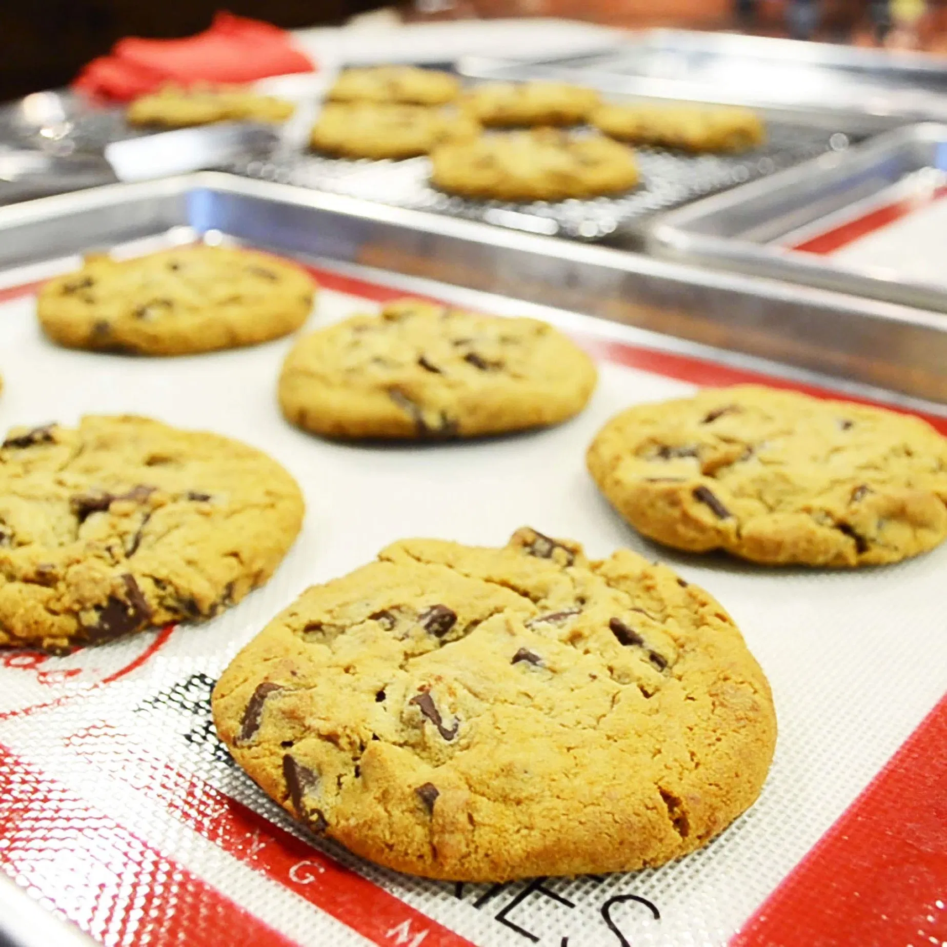 High Quality Natural Aluminum Cookie Sheet Tray Large Thick Baking Sheets Set for Cake Nonstick Roasting Baking Pan