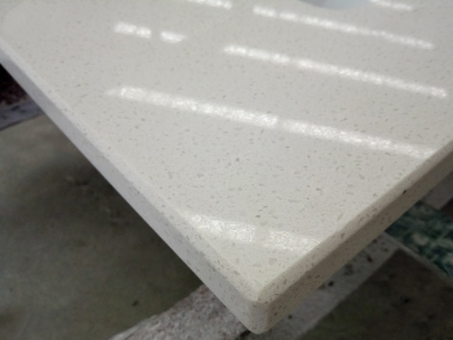 Artificial Stone Light Beige Fine Grains White Quartz Stone Vanity Tops for Bathroom