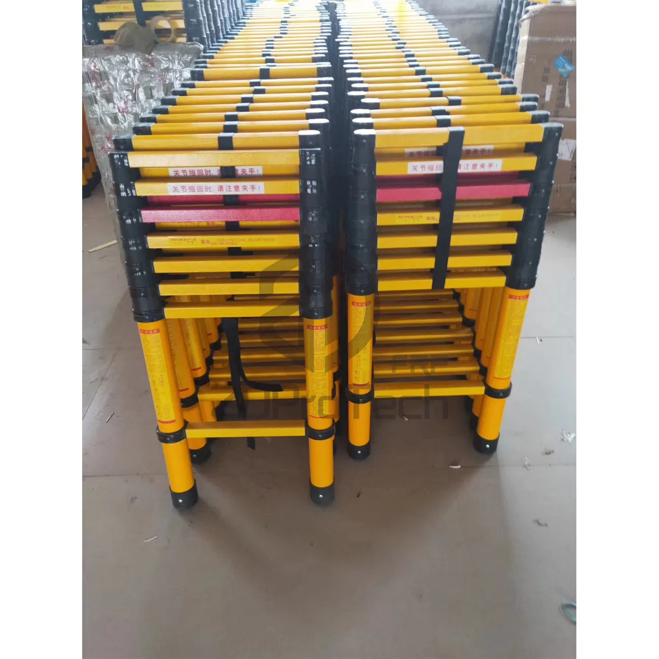 2026 Annual Best Sale Fiberglass Telescopic Ladder FRP/ GRP Insulation Ladder