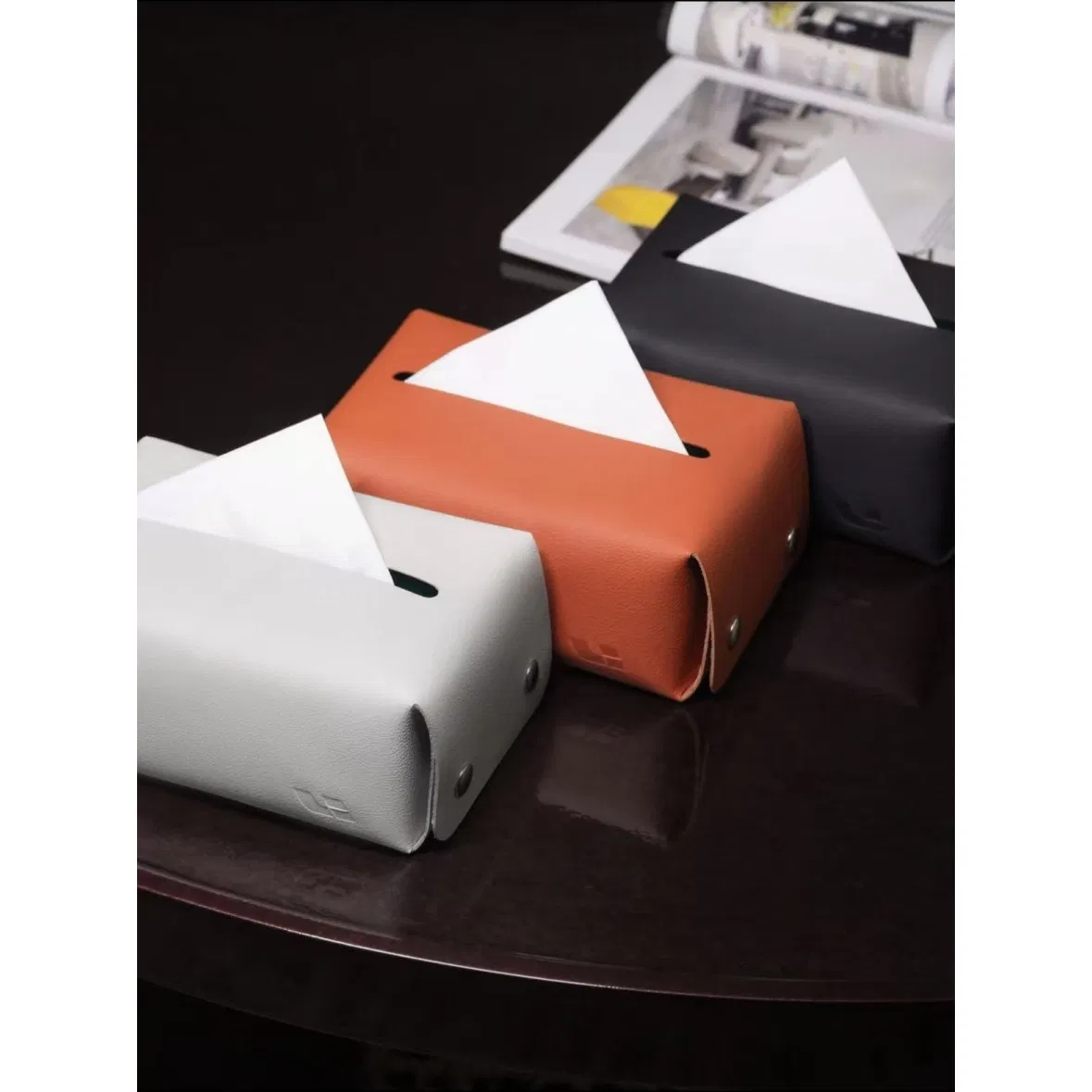 Lixiang Car Genuine Leather Tissue Holder, Simple Design, Lightweight and Practical, Prevents Paper Jams Tissue Box