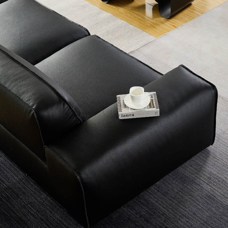 Диван кожаный для гостиной