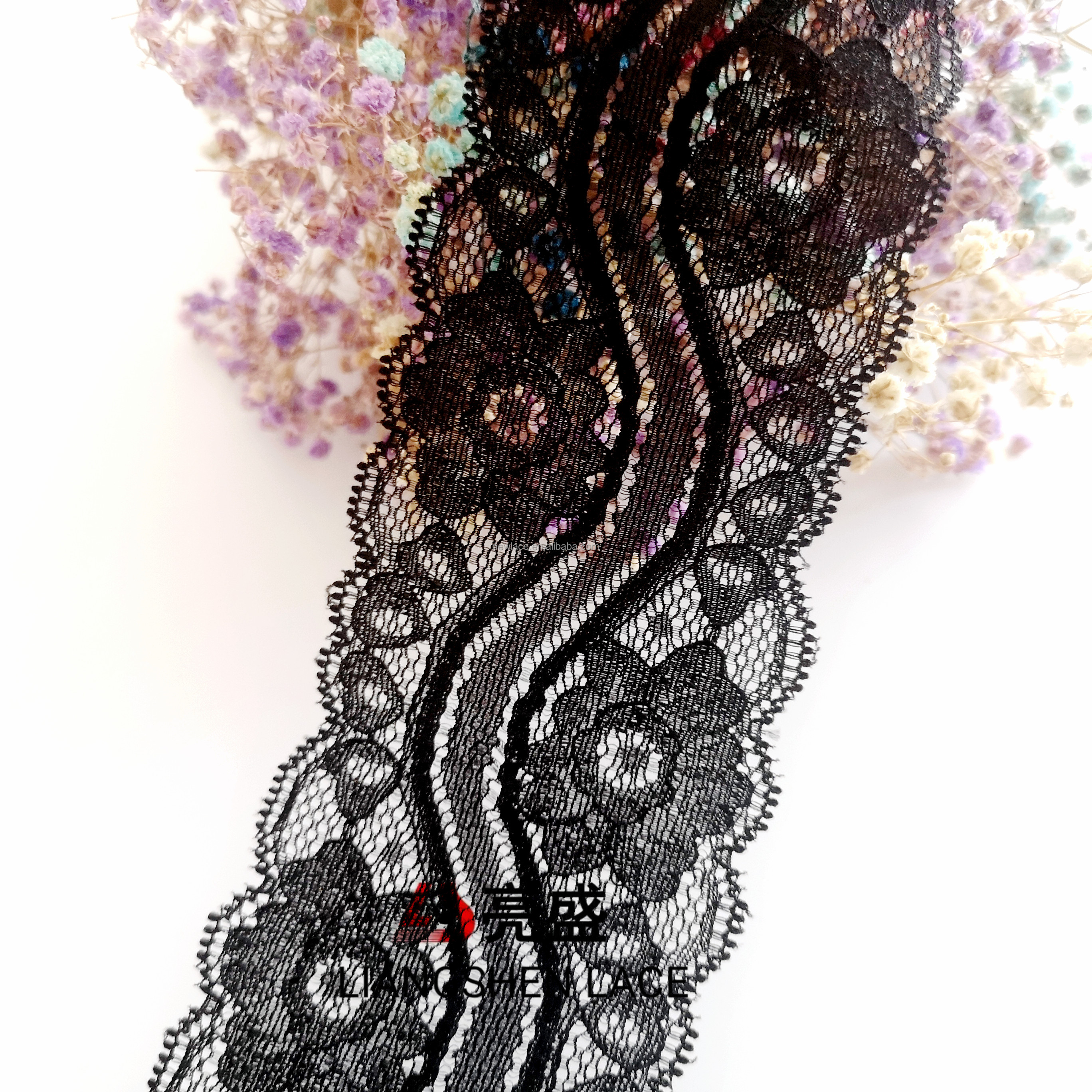 Кружево эластичное узкое с цветами 6.8 см