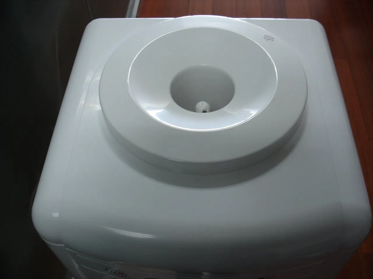 Vertical White Water Dispenser with Hot and Cold Water (VA)