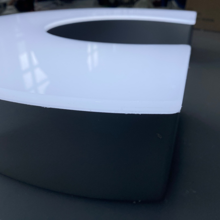 Edge-Lit Energy-Efficient Minimalist Channel Letter Sign for Decorative Artistic Installations