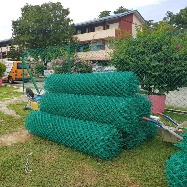 New Standards Chain Link Fencing for Construction/PVC Chain Link Fence/Diamond Hole Roll/Chain Link Mesh Roll/Galvanized Chain Link Fence