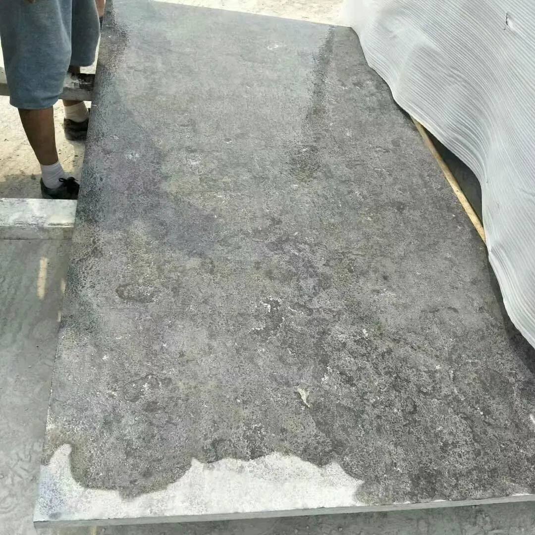 Building Material Natural Limestone Flamed/Acid/Honed Bluestone for Floor Tiles and Paving Stone and Wall Cladding/Facade
