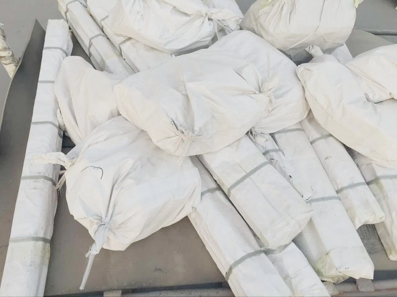 Bothwin Long Hook-System Curtain Pole with DOP Paraffin Potp etc Material Eco-Friendly and Strong Cn EU Type