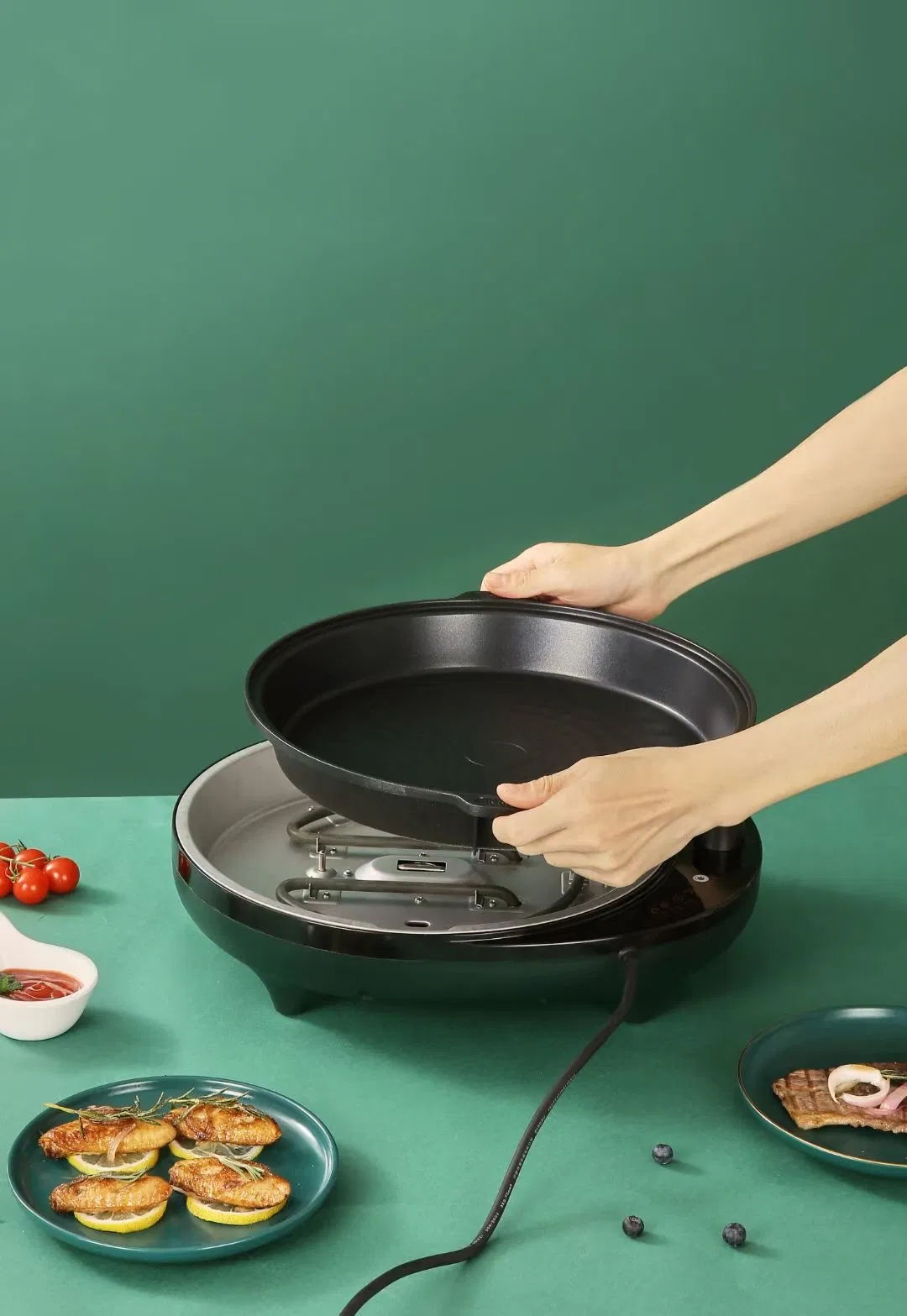 Electric Barbecue Grill with Reverable Pan Non-Stick Coating