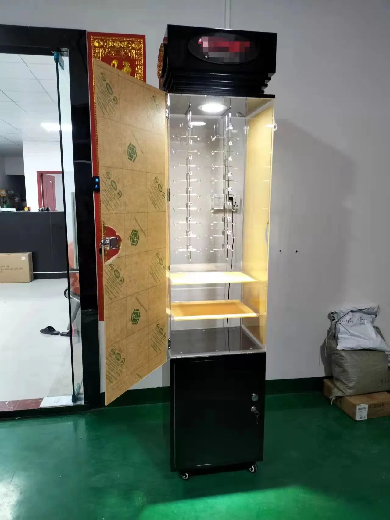Custom Retail Store Rotating Acrylic Eyewear Display Stand Wood Sunglass Display Rack with LED Lights