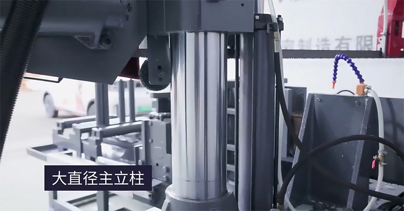 Станок ленточнопильный горизонтальный с поворотным столом по металлу