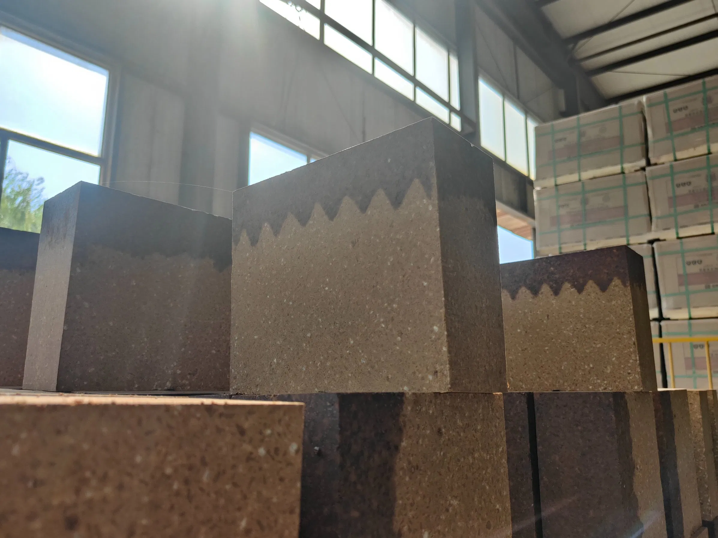 Магнезитовый кирпич для переходной зоны цементной печи