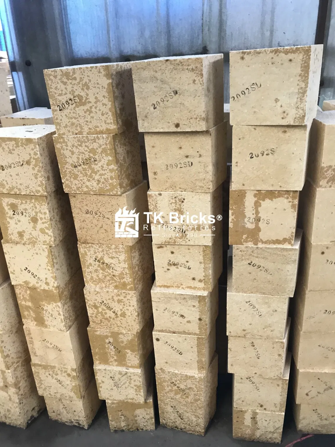 Огнеупорный кирпич из диоксида кремния для стекловаренных печей