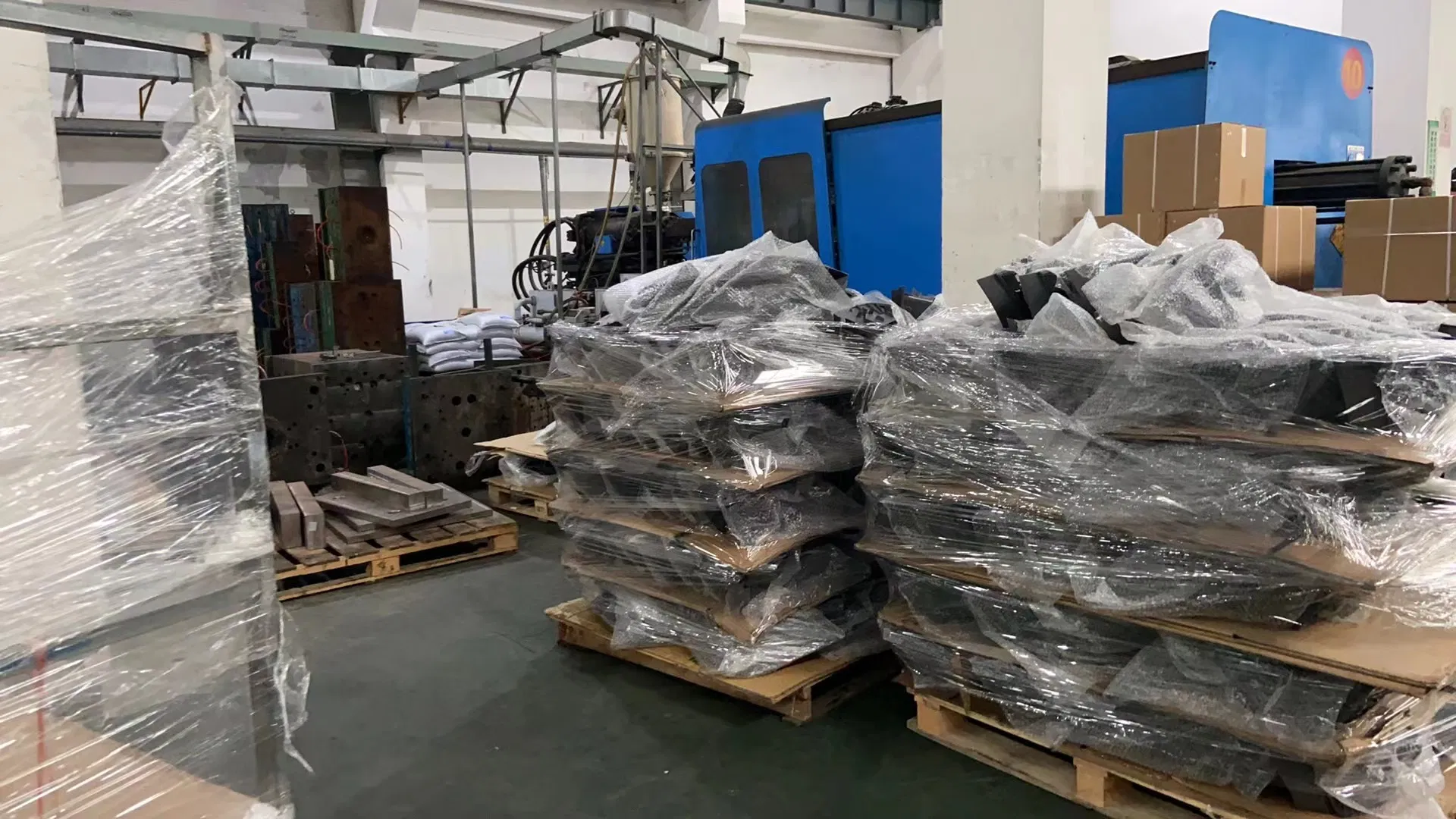 Комплект решетки радиатора для Toyota Grand Highlander 2024