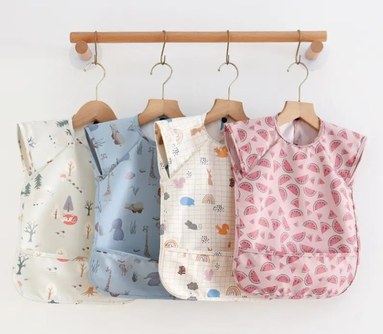 Waterproof PU Feeding Smock with Button Closure Short Sleeve Child Apron with Pocket