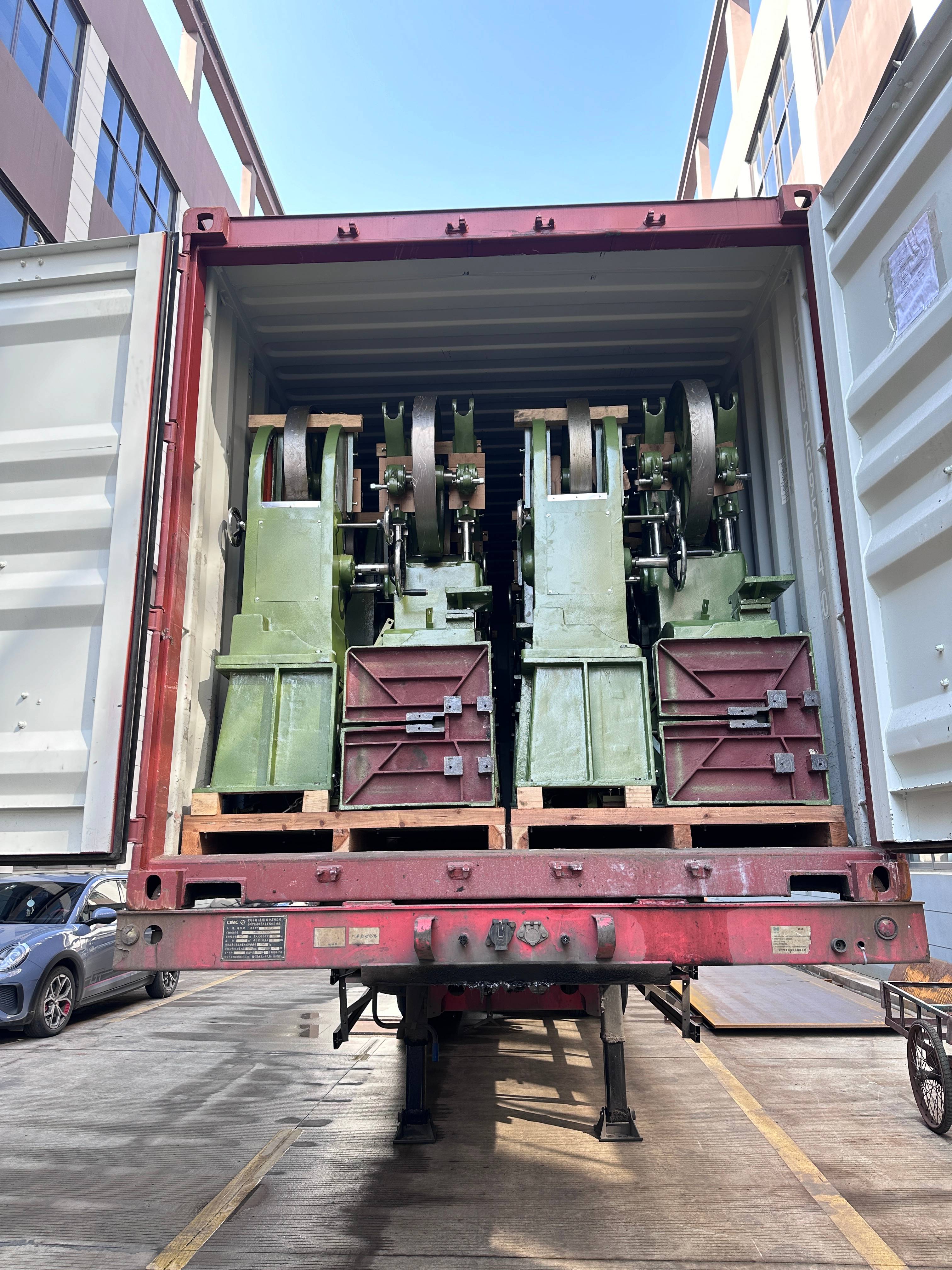 Ленточная пила по дереву вертикальная для деревообработки